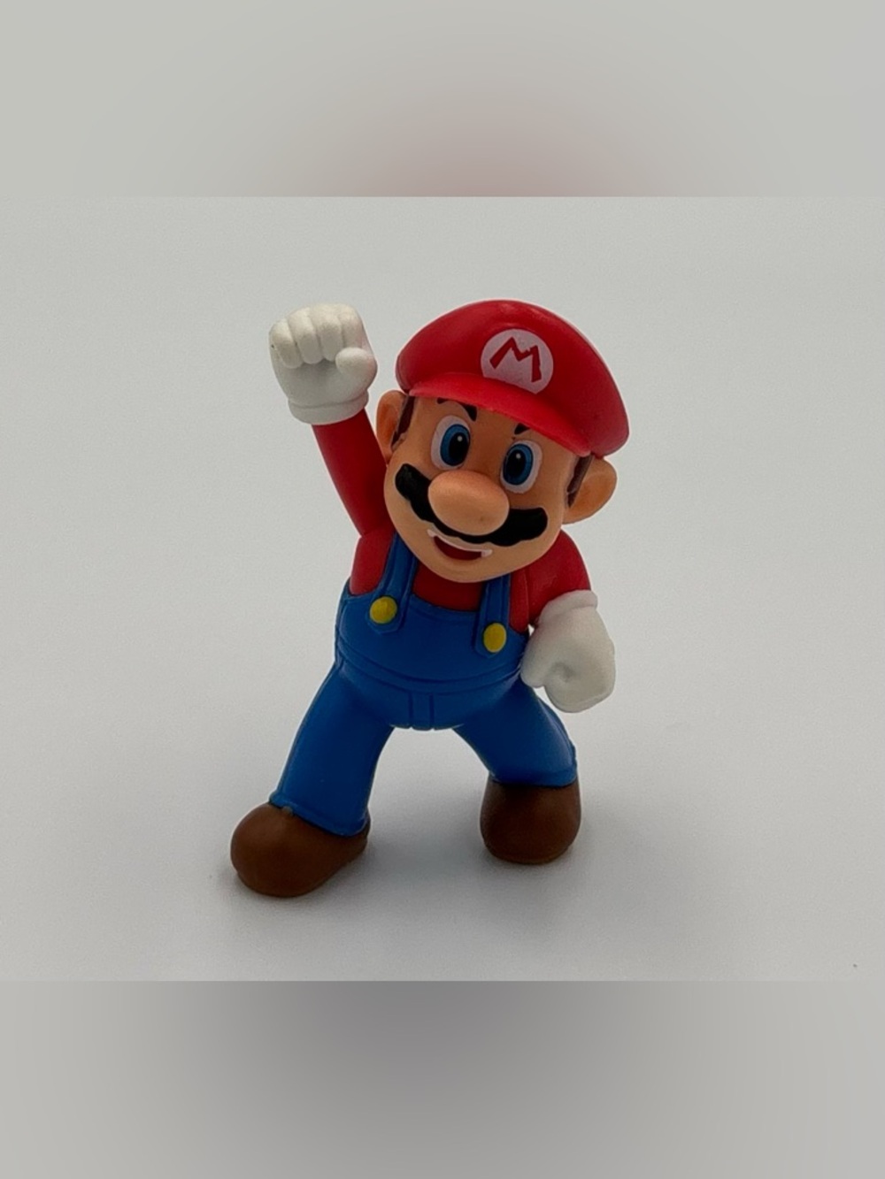 Retired EXCLUSIVE Nintendo Super Mario Brothers Figure Lot- Peach Mario Luigi - Picture 8 of 9